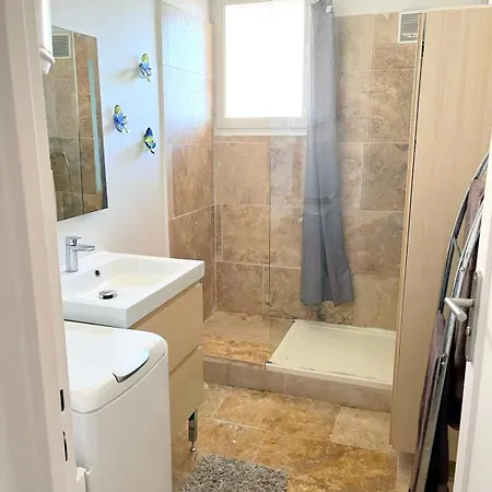 Apartament T3 With Balcony Near The Sea